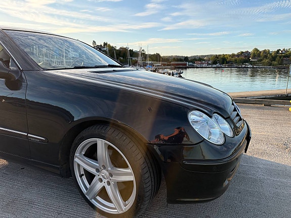 Mercedes-Benz CLK200 4 of 20