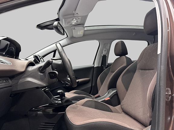 Peugeot 2008 10 of 23