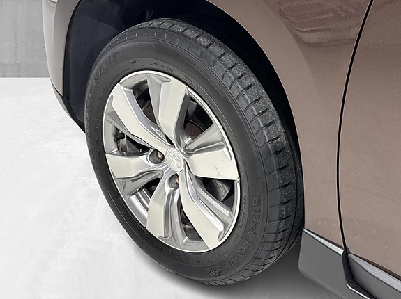 Peugeot 2008 7 of 23
