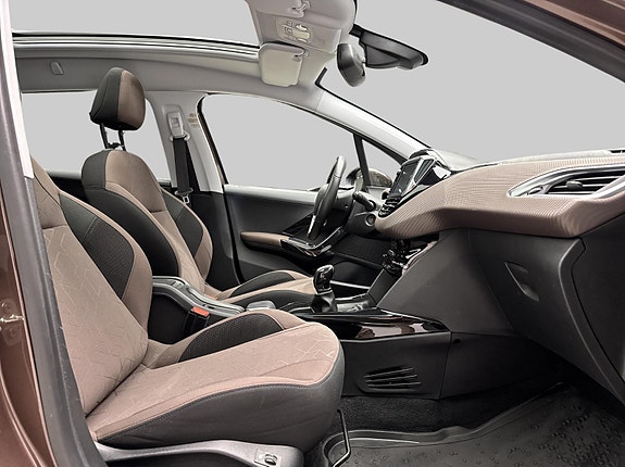 Peugeot 2008 11 of 23