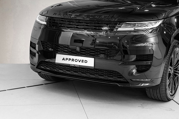 Land Rover Range Rover Sport 4 of 30