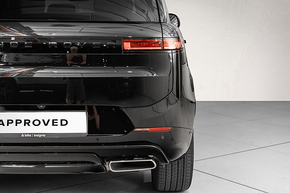 Land Rover Range Rover Sport 8 of 30