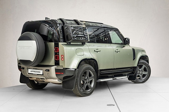 Land Rover Defender 110 9 of 30