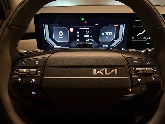 Kia EV3 7 of 28