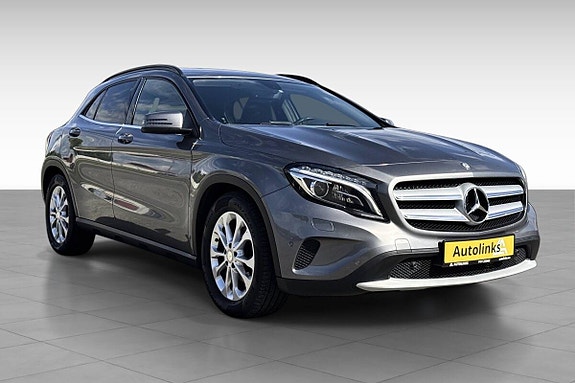 Mercedes-Benz GLA220 d 3 of 30