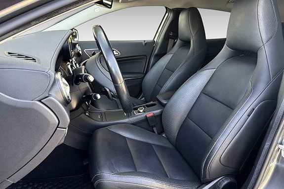 Mercedes-Benz GLA220 d 9 of 30