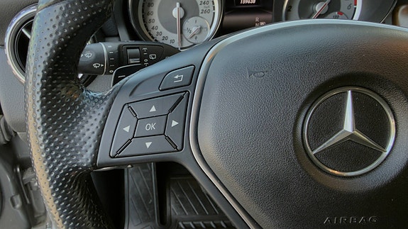Mercedes-Benz GLA220 d 15 of 30