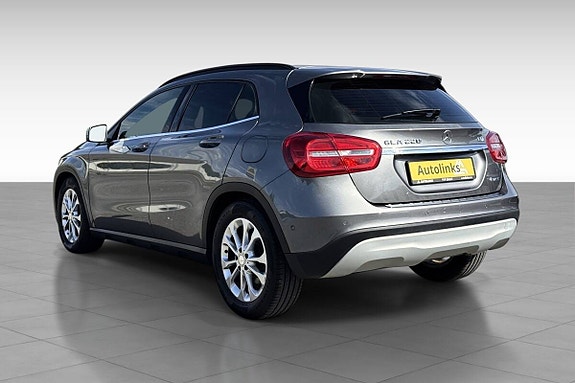 Mercedes-Benz GLA220 d 7 of 30