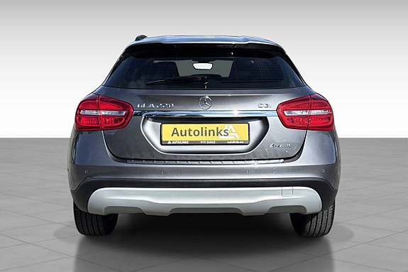 Mercedes-Benz GLA220 d 6 of 30