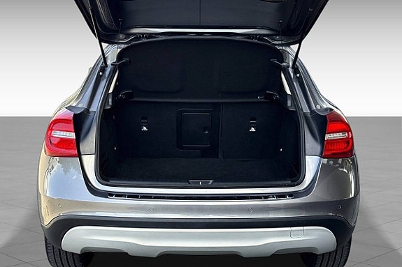 Mercedes-Benz GLA220 d 29 of 30