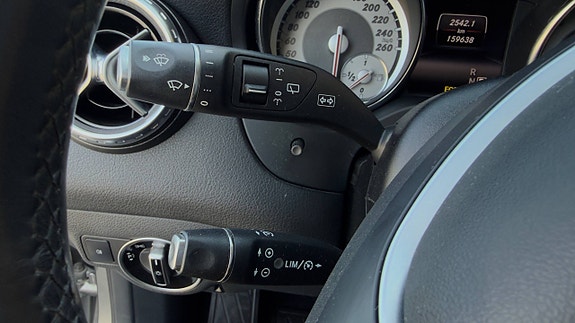 Mercedes-Benz GLA220 d 17 of 30