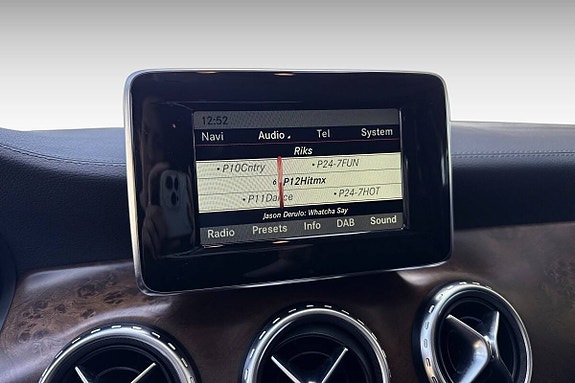 Mercedes-Benz GLA220 d 20 of 30