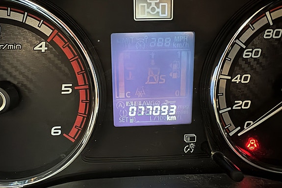 Mitsubishi L200 10 of 26