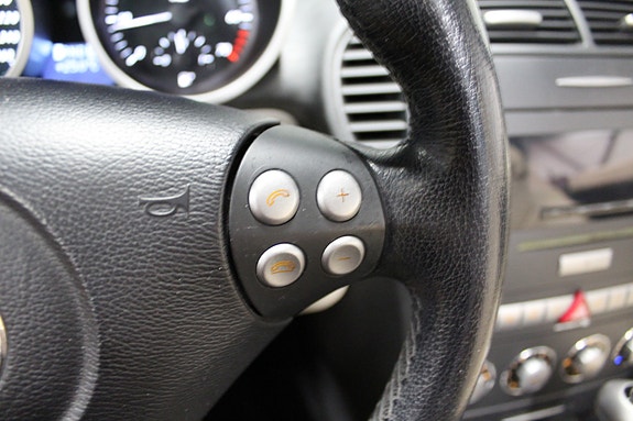 Mercedes-Benz SLK200 12 of 18