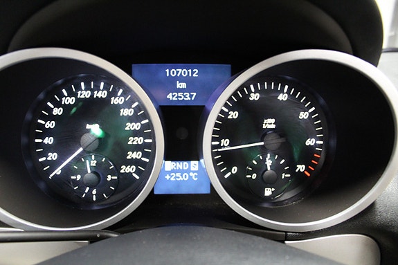 Mercedes-Benz SLK200 10 of 18