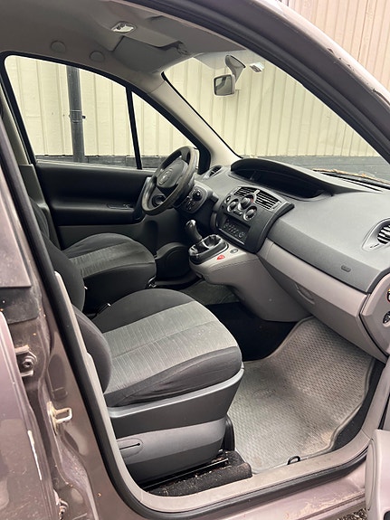 Renault Megane 5 of 11