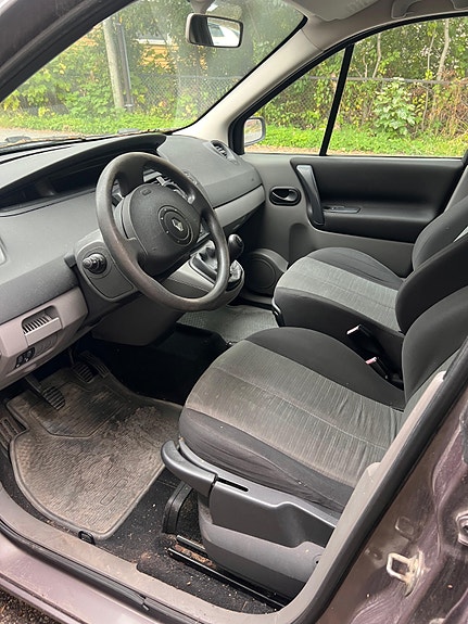 Renault Megane 8 of 11