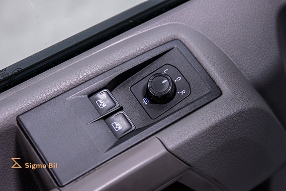 Volkswagen Crafter 25 of 30