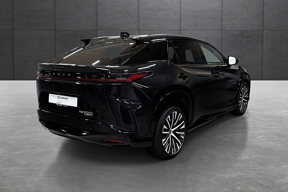 Lexus RZ500e 5 of 30