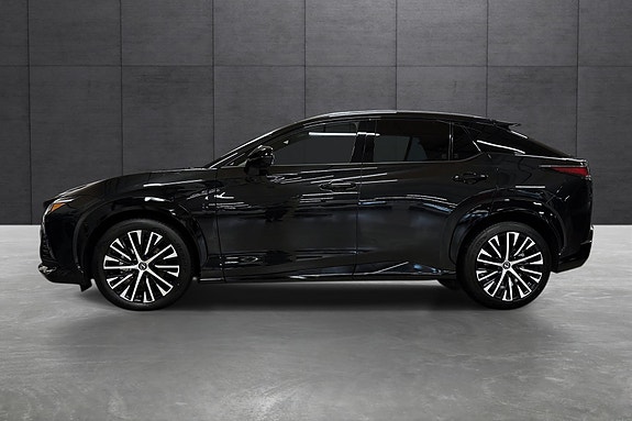 Lexus RZ500e 2 of 30