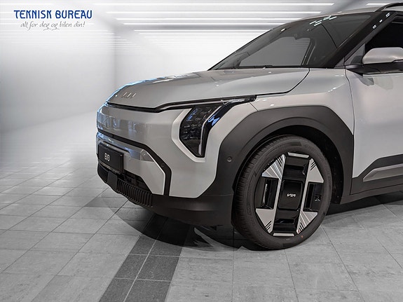 Kia EV3 2 of 30