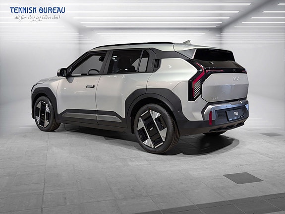 Kia EV3 10 of 30