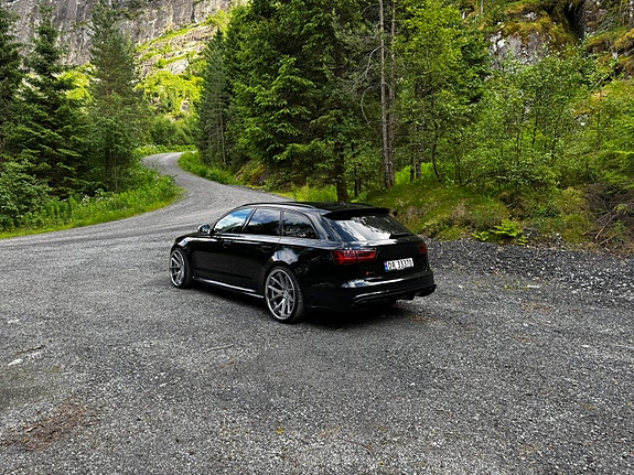 Audi RS6 3 of 12