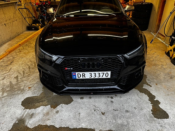 Audi RS6 2 of 12