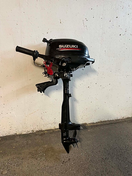 Suzuki DF2.5 4-takt 2019 – svært lite brukt 2 of 9