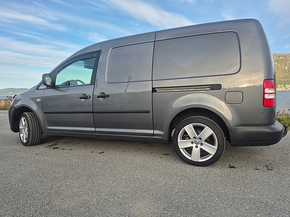 Volkswagen Caddy Maxi 4 of 17