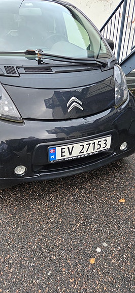 Citroen C-Zero 3 of 8