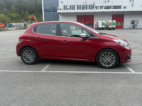 Peugeot 208 6 of 21