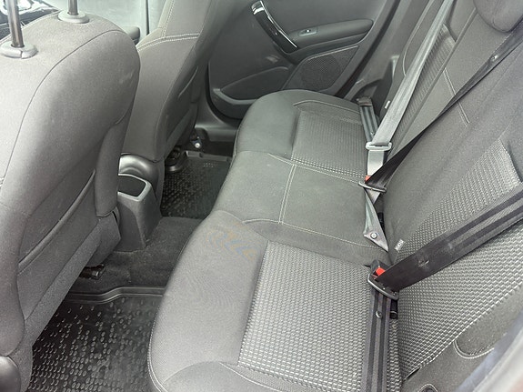 Peugeot 208 20 of 21