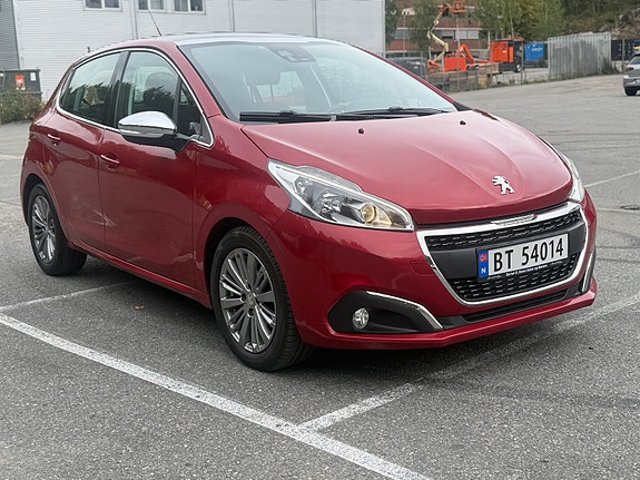 Peugeot 208 14 of 21