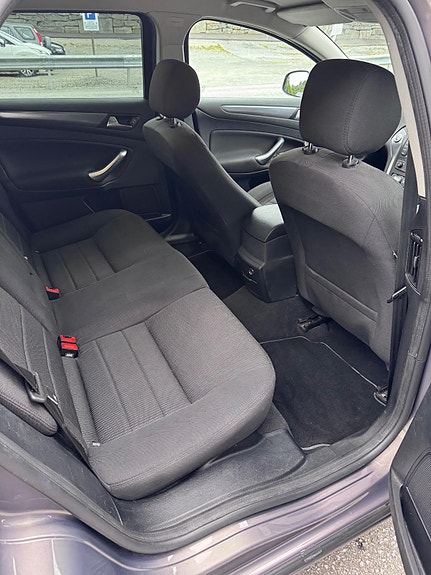 Ford Mondeo 18 of 30