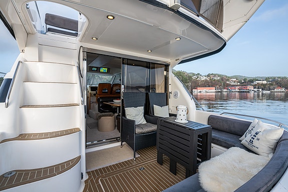 Princess 440 - 3 lugarer, oppgradert, forlenget plattform, generator, passarelle 9 of 30