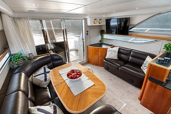 Princess 440 - 3 lugarer, oppgradert, forlenget plattform, generator, passarelle 18 of 30