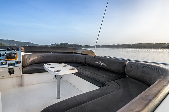 Princess 440 - 3 lugarer, oppgradert, forlenget plattform, generator, passarelle 15 of 30