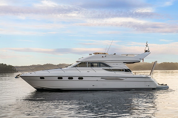 Princess 440 - 3 lugarer, oppgradert, forlenget plattform, generator, passarelle 5 of 30