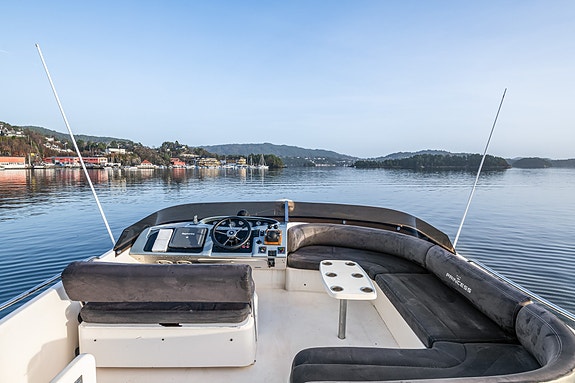 Princess 440 - 3 lugarer, oppgradert, forlenget plattform, generator, passarelle 14 of 30
