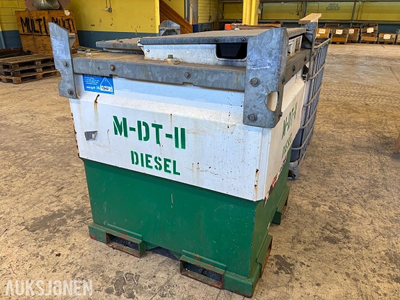 Andre Western Global 10TCG-GLB dieseltank 949 liter med PIUSI pumpe 2 of 14