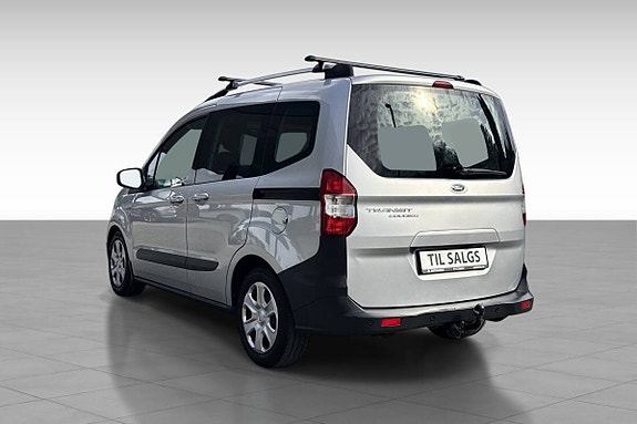 Ford Transit Courier 7 of 20