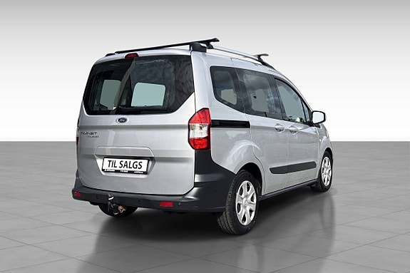 Ford Transit Courier 5 of 20