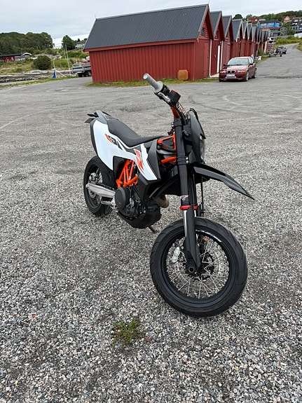 KTM 690 SMC R | A2 | 18 000 km | Remus | Mye ekstra 7 of 10