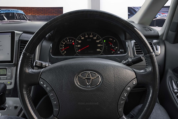 Toyota Andre 18 of 30