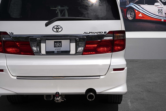 Toyota Andre 8 of 30