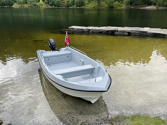 VI RYDDER ! GJØR ET KUPP HOBBY 460 OPEN SUZUKI 20 HK MED TEINEHALER 5 of 12