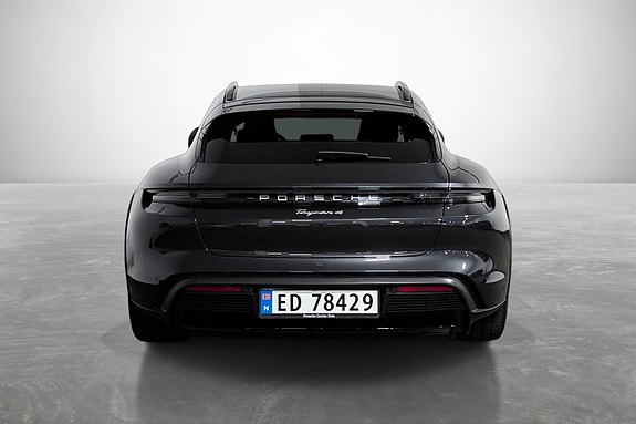 Porsche Taycan 7 of 28
