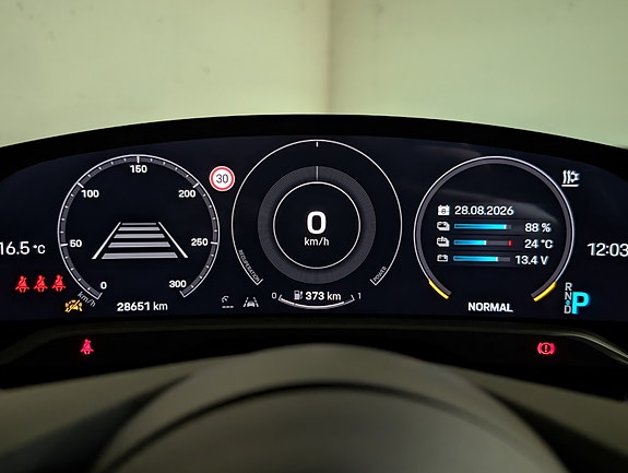 Porsche Taycan 17 of 28