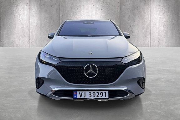 Mercedes-Benz EQE350 SUV 2 of 25